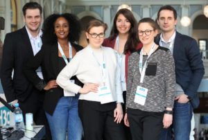 Auf dem Bild befindet sich das Team der InternetInnovators, hier auf der d3con in Hamburg März 2016